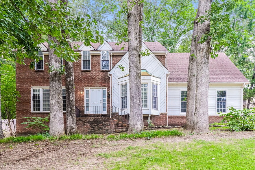 Primary Photo - 329 Ericson Rd