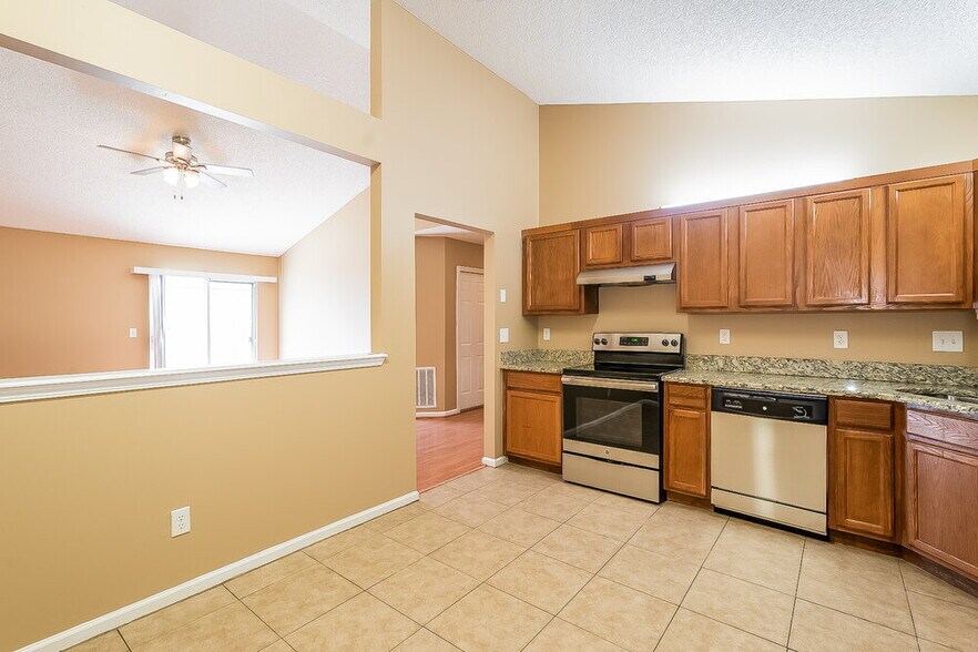 Building Photo - 1786 Sheraton Lakes Cir