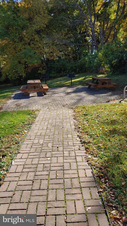 Building Photo - 75 S Reber St