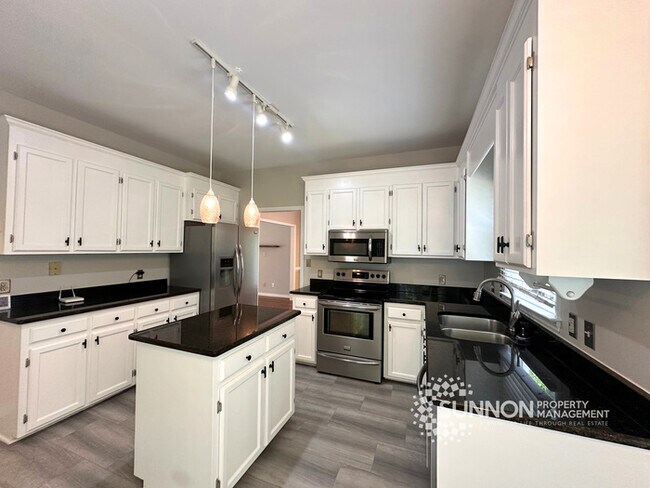 Building Photo - Spacious 4-Bedroom Home in Davis LakeSpacious 4-Bedroom Home in Davis