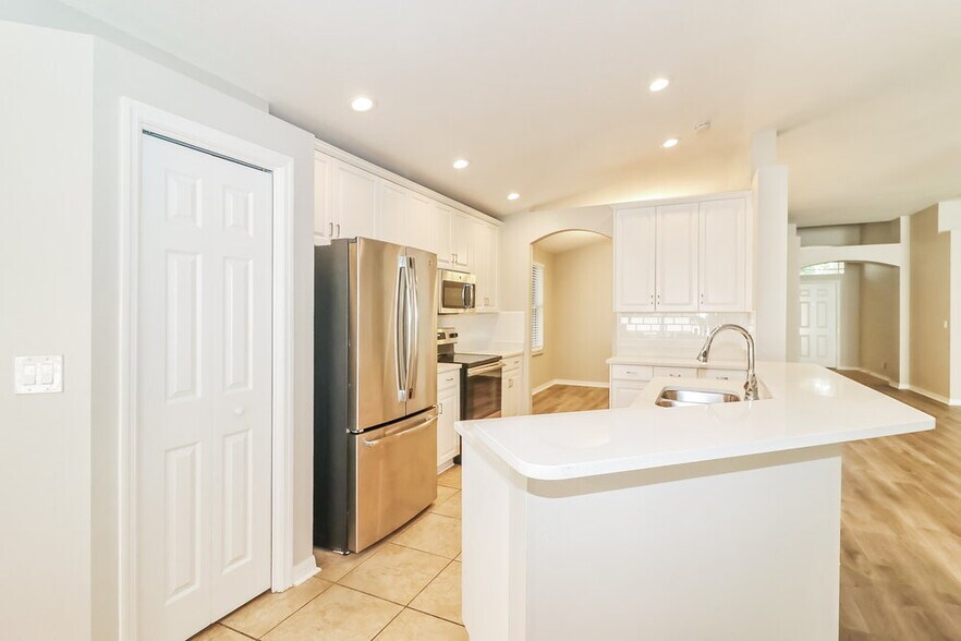 Building Photo - 510 Caribe Ridge Way