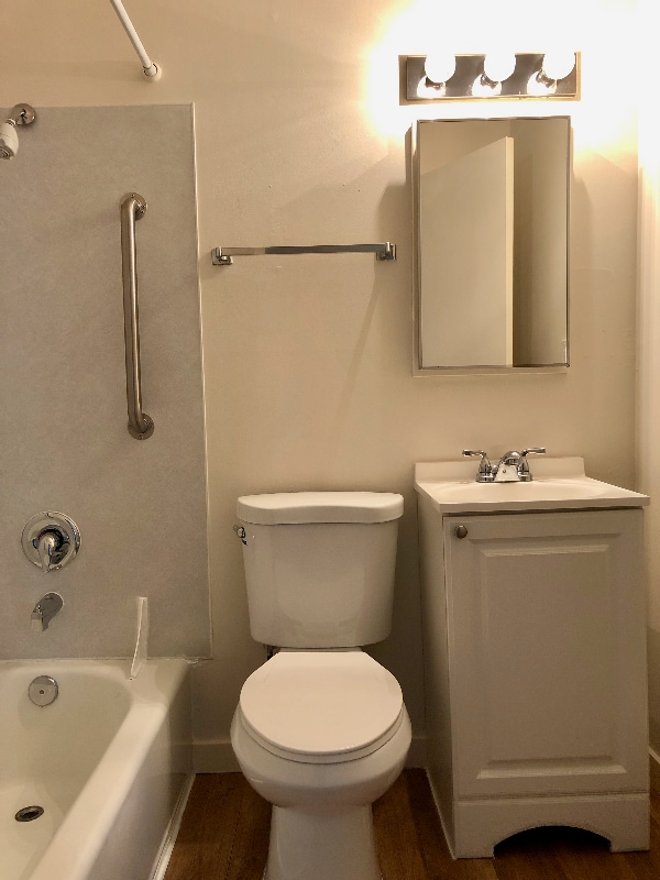 Building Photo - 3604 NE 73rd Pl