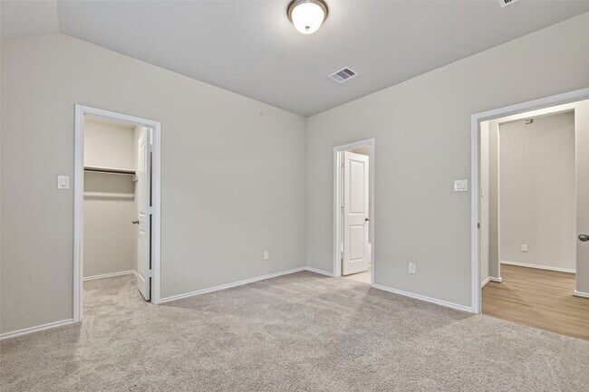 Building Photo - 8619 Gleaming Vlg Wy