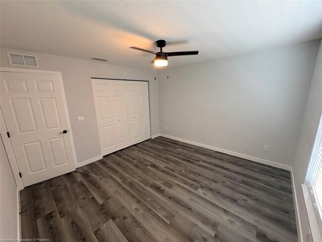 Building Photo - 331 Homasassa Ave NE