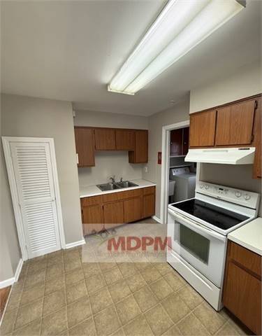 Building Photo - 2023 Ardmore Dr