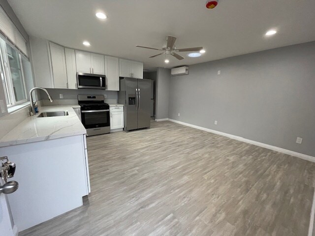 Building Photo - 2615 Elizondo Ave