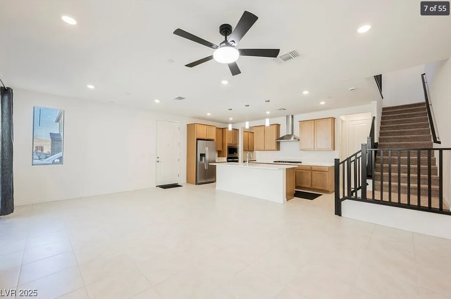 Building Photo - 2487 Altitude St