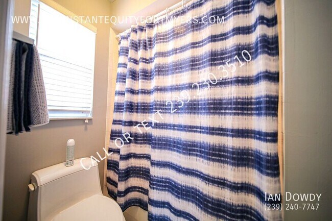 Building Photo - 25431 Fairway Dunes Ct