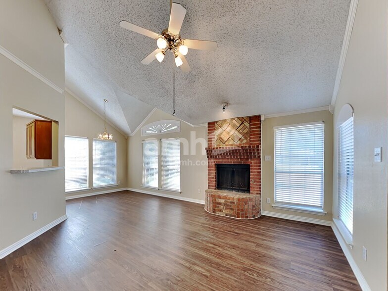 Building Photo - 3167 Lido Way