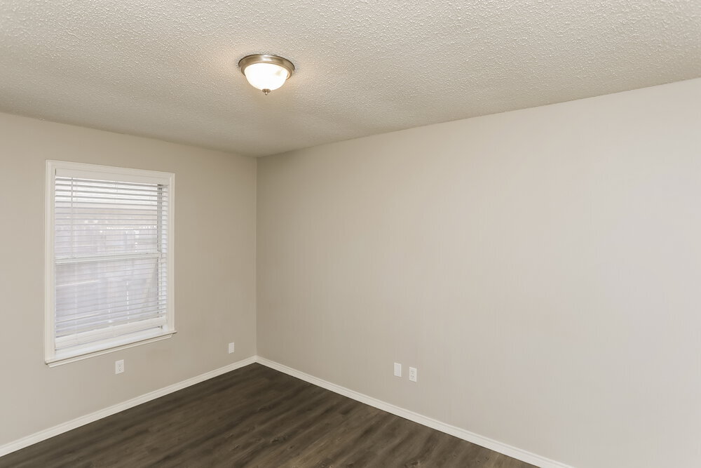 Building Photo - 317 Glen Meadow Dr