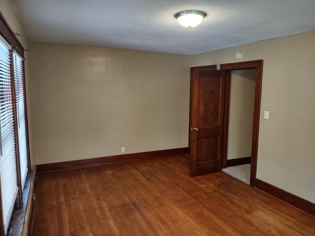 Building Photo - 1417 N 31st St