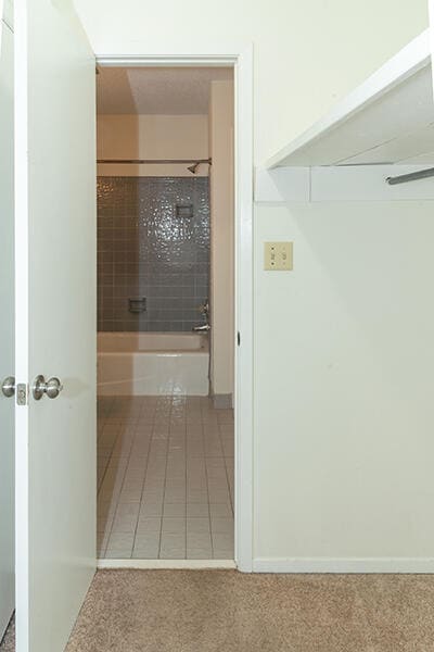 Building Photo - 419 Hollywood Blvd NW