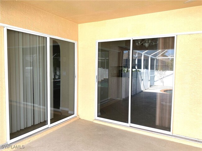 Building Photo - 1733 SW 40th Terrace