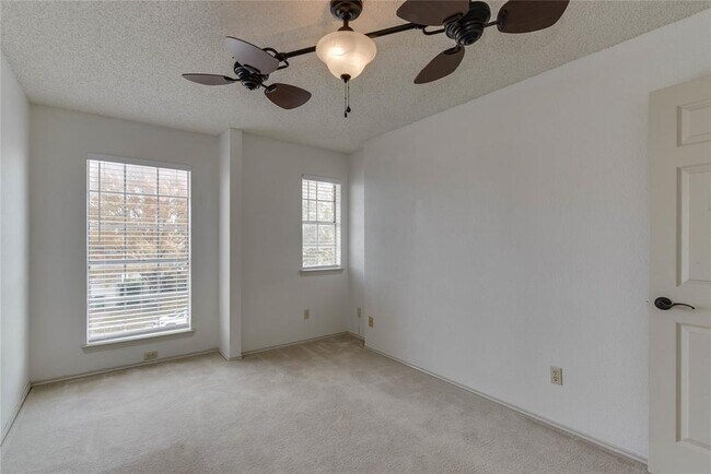 Building Photo - 13210 Marrero Dr