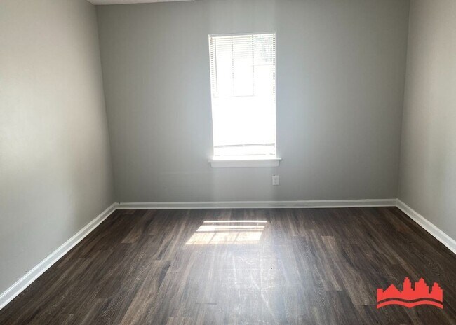 Building Photo - 5338 Cedar Bluff Dr