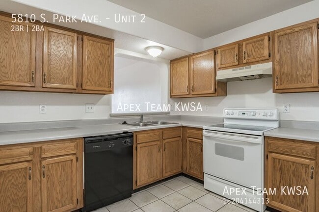 Building Photo - 5810 S Park Ave