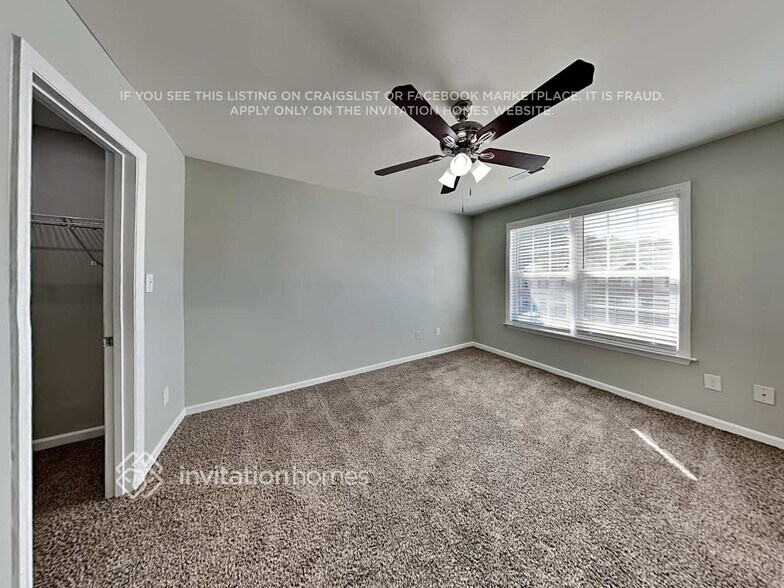 Building Photo - 117 Blackthorne Ct