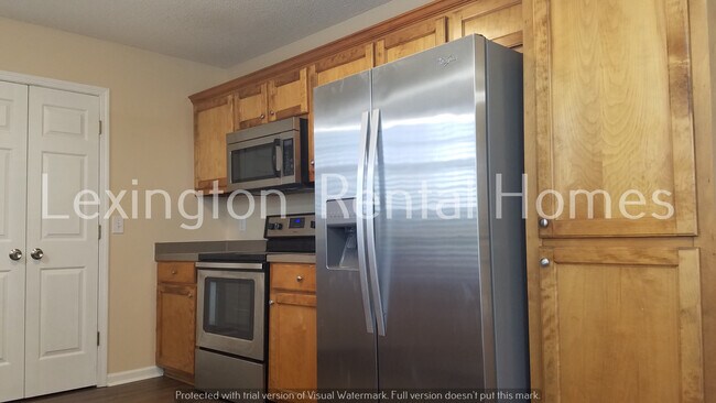 Building Photo - 142 Savannah Hills Dr