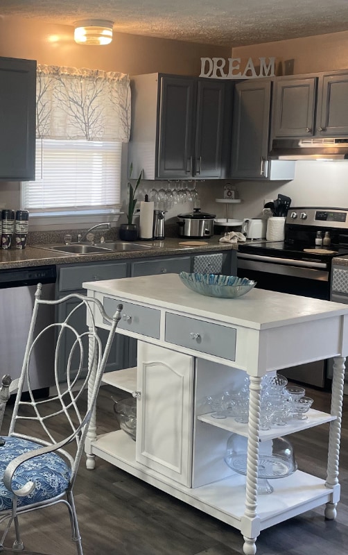 Building Photo - 18610 Three Notch Rd