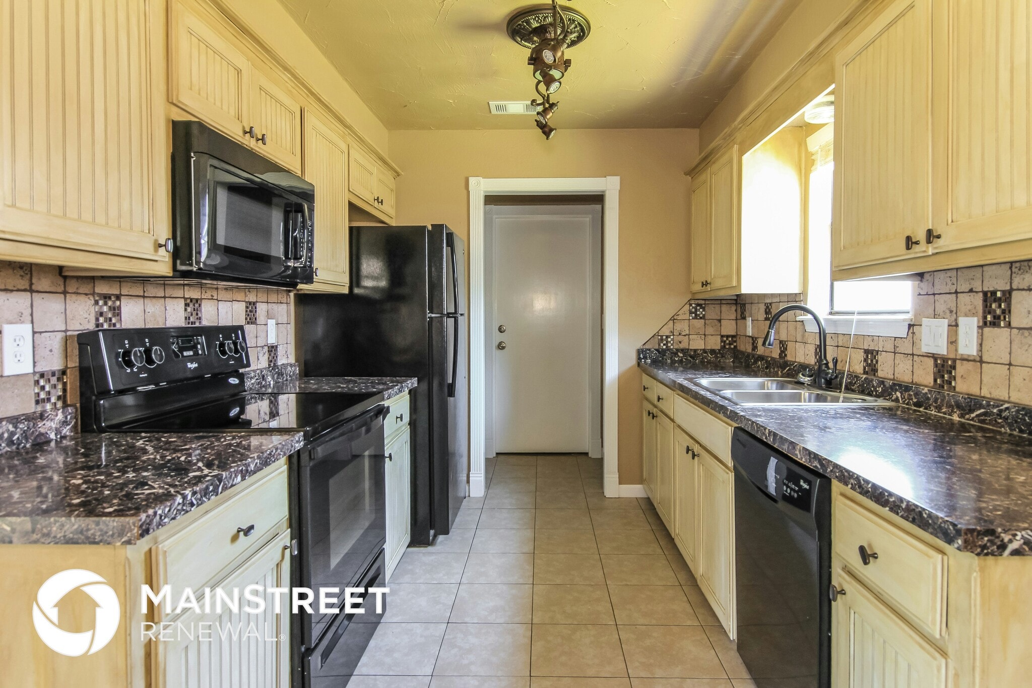 Building Photo - 1721 SE 8th St