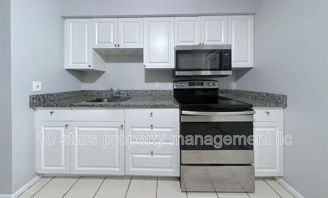 Building Photo - 972 San Christopher Dr