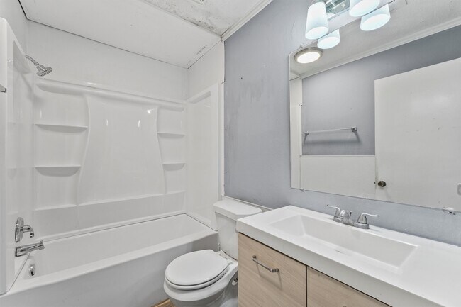 Building Photo - 10031 Spotted Horse Dr