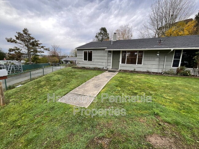 Building Photo - 1742 Anderson St