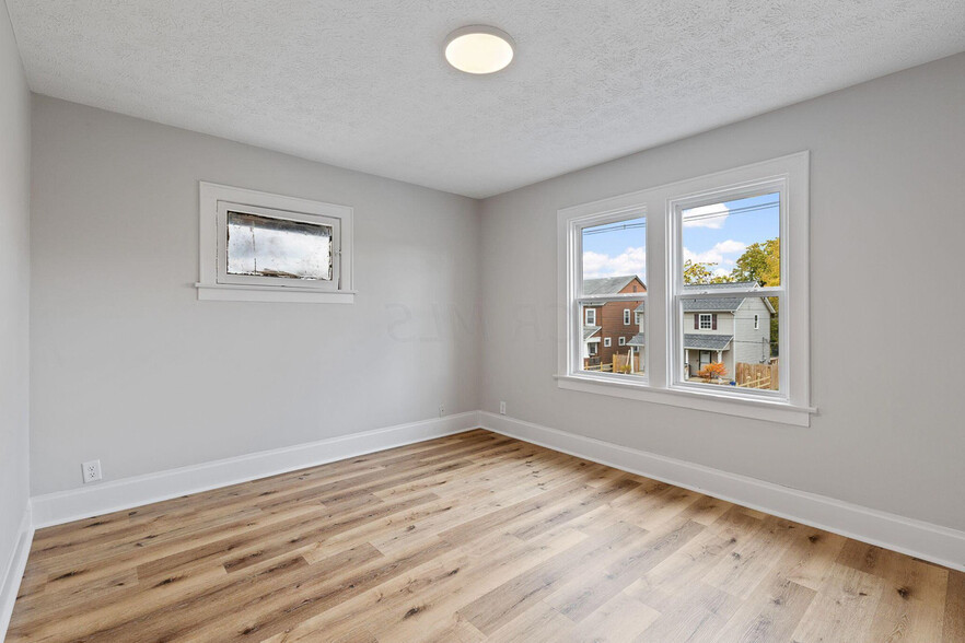 BEDROOM 3 - 1024 Lockbourne Rd