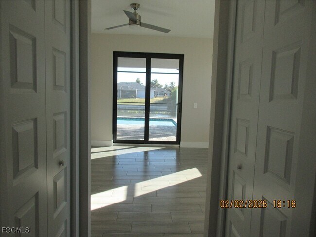 Building Photo - 208 NW 6th St