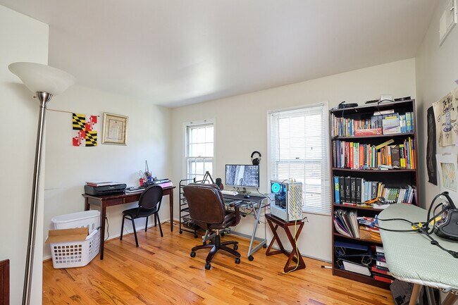 Building Photo - 9124 Orchard Brook Dr