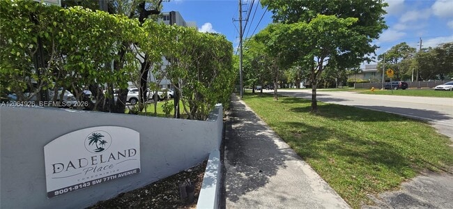 Building Photo - 9143 SW 77th Ave