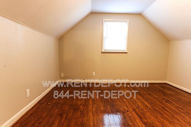 Building Photo - 817 Prosperity Ave