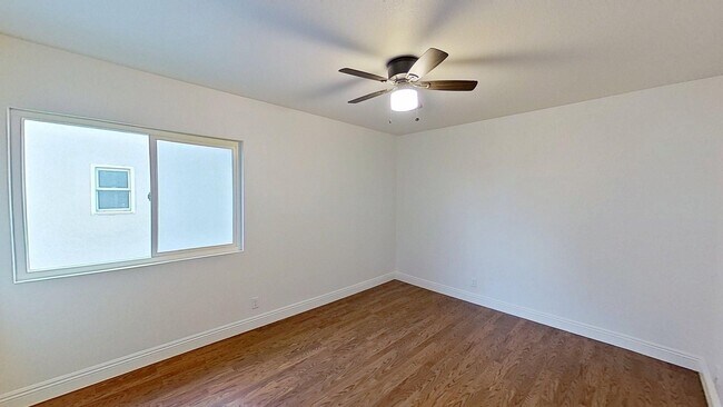 Building Photo - 24652 Vía Raza