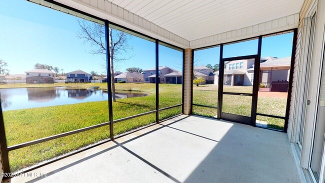 Building Photo - 15858 Lexington Park Blvd