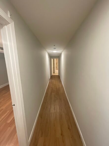 Building Photo - 43 Hemenway St