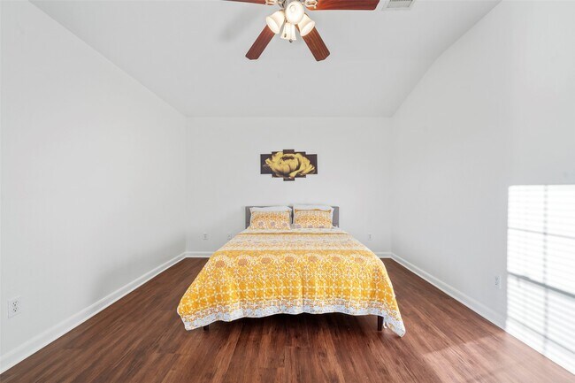 Building Photo - 18626 Prairie Larkspur Dr