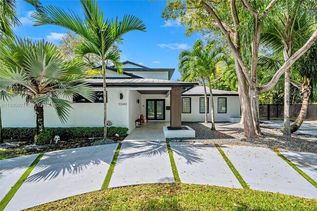 Building Photo - 11340 SW 74th Ct