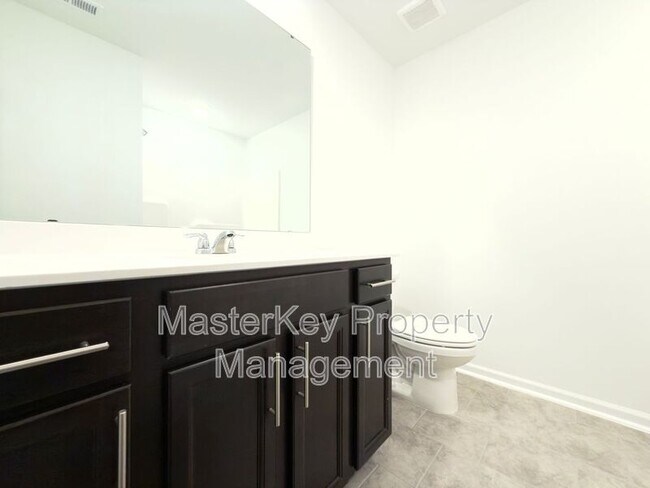 Building Photo - 1504 Crescent Townes Wy