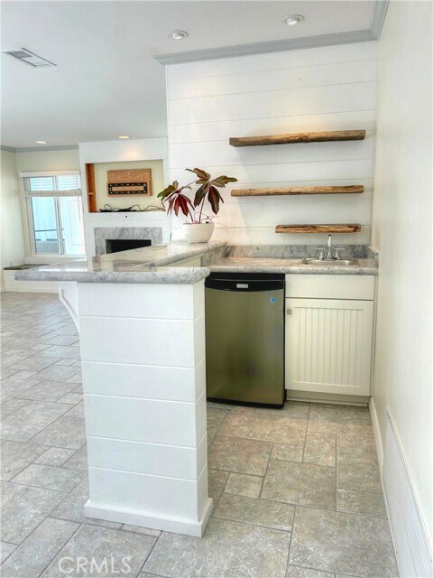 Building Photo - 25592 Leeward Dr