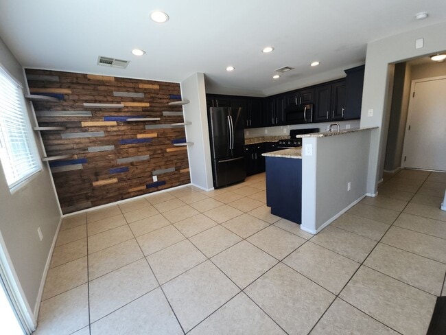 Building Photo - 8253 W Wildwood Glen Dr