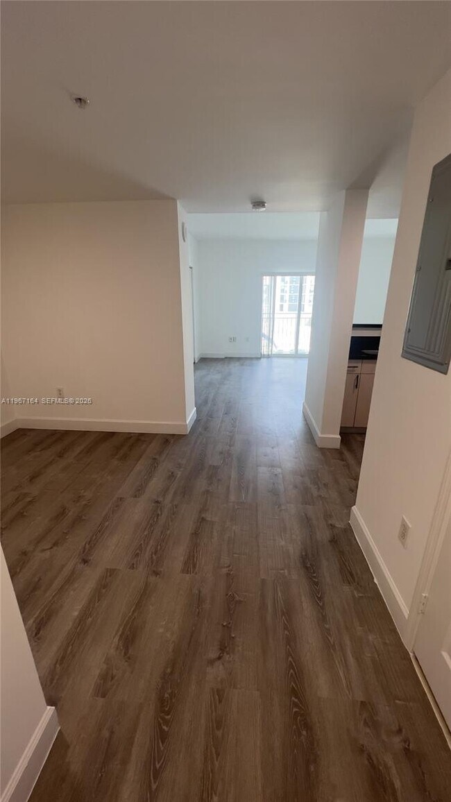 Building Photo - 50 Menores Ave