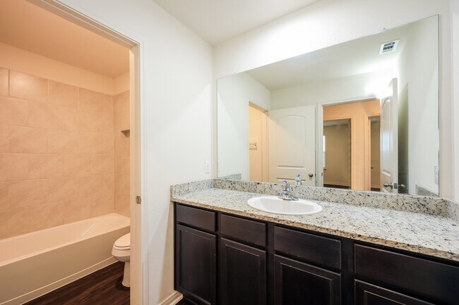 Building Photo - 7302 Lazy Cyn