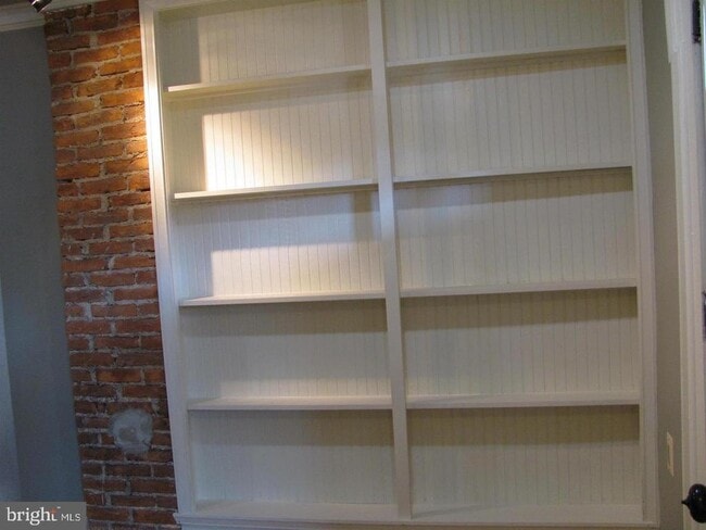 Building Photo - 1222 Union Ave