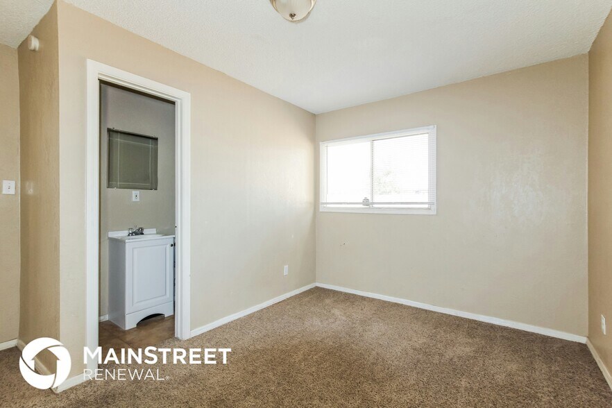 Building Photo - 7624 W Osborn Rd