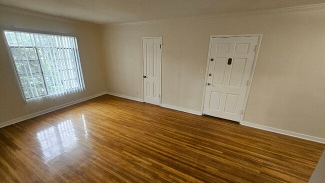 Building Photo - 4221 Los Feliz Blvd