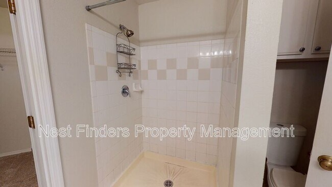 Building Photo - 13810 Sutton Park Dr N