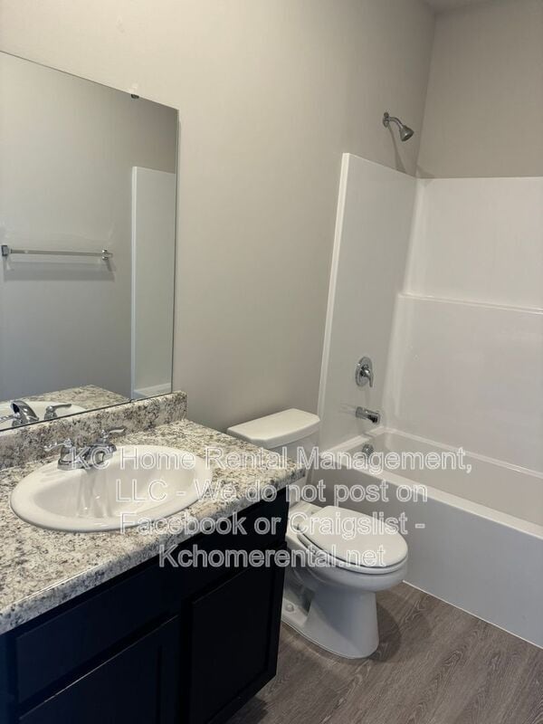 Building Photo - 8029 SE 6th Terrace