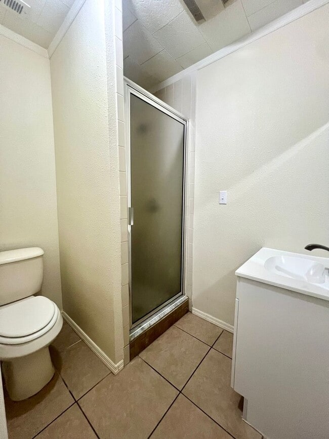 Building Photo - 3 Bed, 2 Bath FOR RENT- South Zepyhrhills