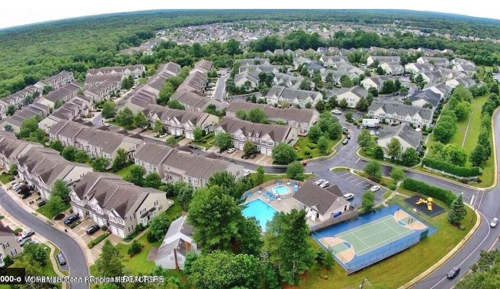 Building Photo - 94 Brookfield Dr