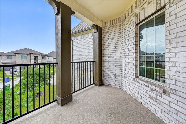 Building Photo - 4018 Martin Ridge Dr